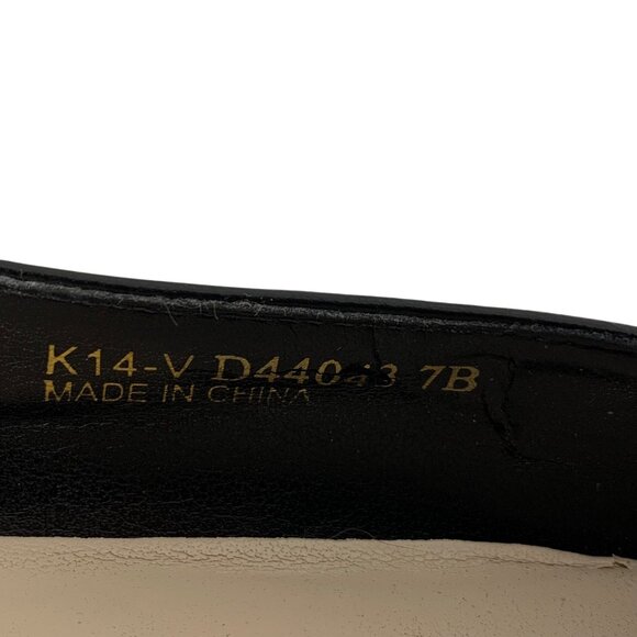 Cole Haan Black Leather Perforated Scalloped Flats SZ 7B Womens Casual Business - Picture 3 of 12